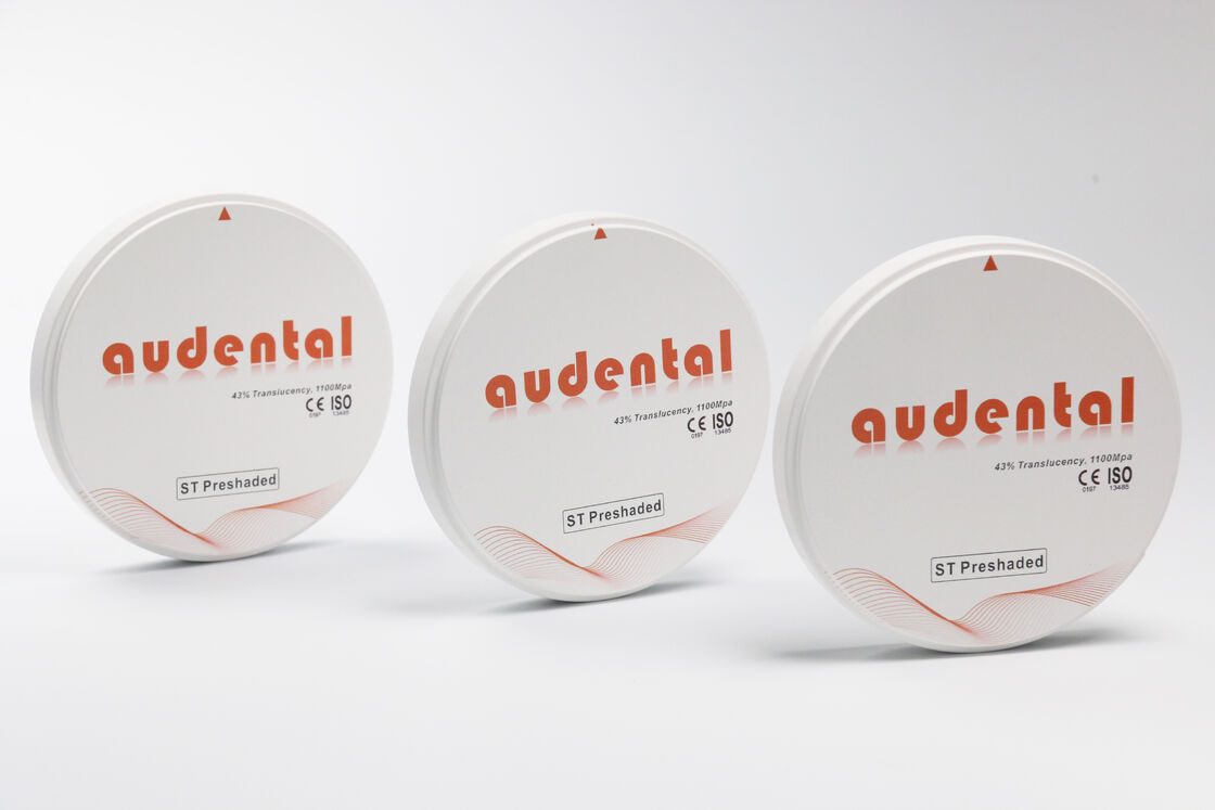 Blok Zirkonia Pra-Bayangan Memberikan Akurasi Warna yang Seragam dan Translusensi Tinggi untuk Restorasi Gigi yang Terlihat Alami